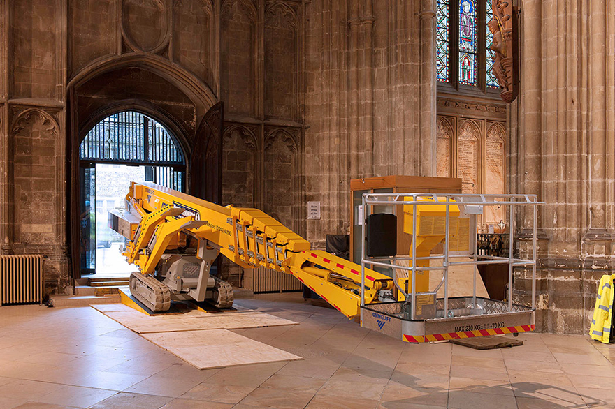 丹麦奥美OMME 4200RJ履带式蜘蛛车