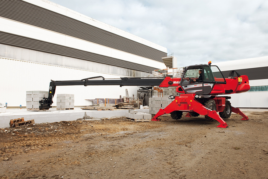 曼尼通Manitou 1840 E旋转型伸缩臂叉装车 