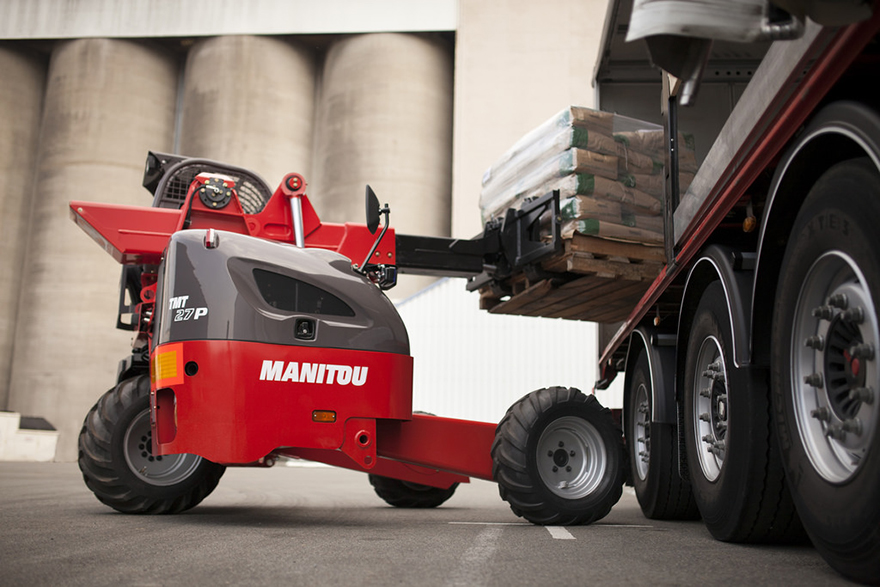 曼尼通Manitou TMT 25S车载式伸缩臂叉装车 