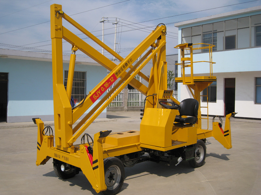 美通重工Mantall支腿式自行走曲臂升降机